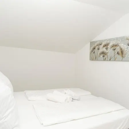 Apartman Simi - The Sun *