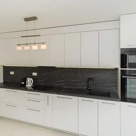 Simi - The Sun * ツリクヴェニツァ