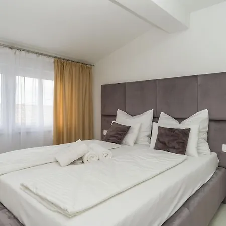 Apartman Simi - The Sun